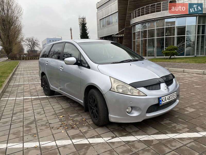 Mitsubishi Grandis (2006)