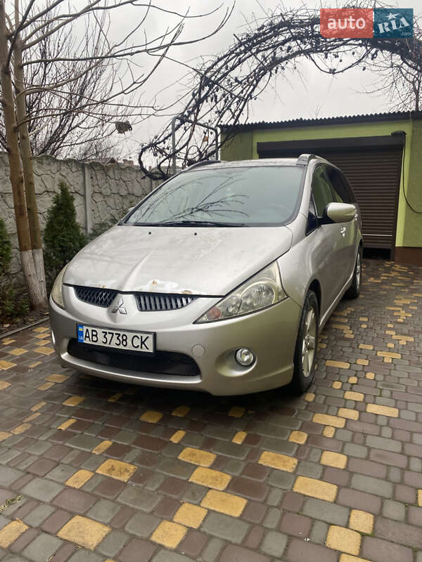 Mitsubishi Grandis (2007)