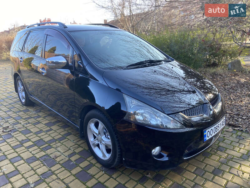 Mitsubishi Grandis (2005)