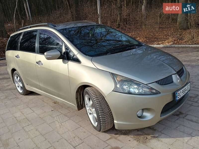 Mitsubishi Grandis (2007)