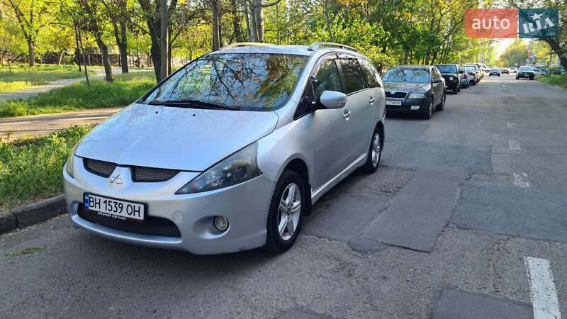 Mitsubishi Grandis (2007)