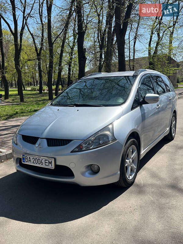 Mitsubishi Grandis (2007)
