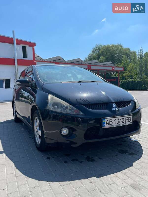 Mitsubishi Grandis (2008)