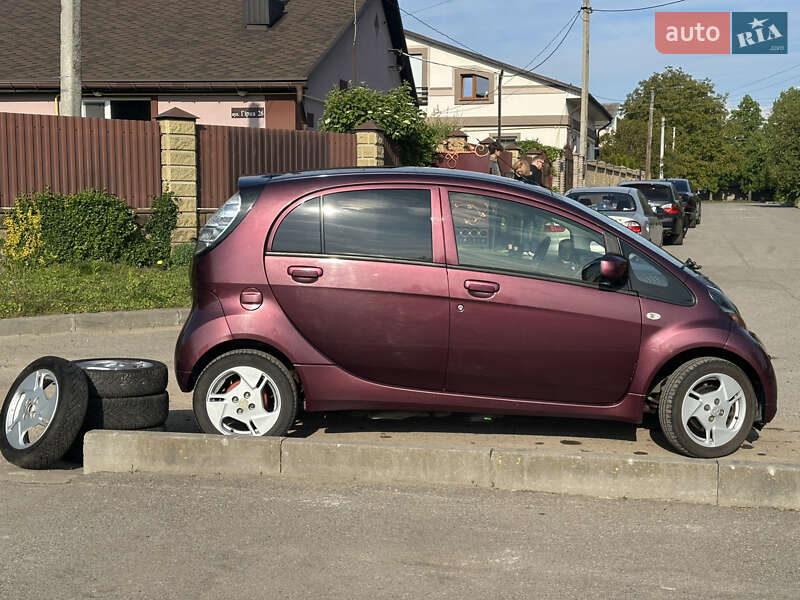Mitsubishi I-miev (2012)