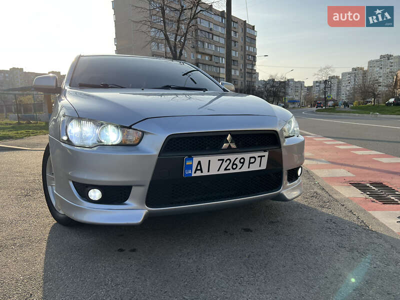 Mitsubishi Lancer (2009)