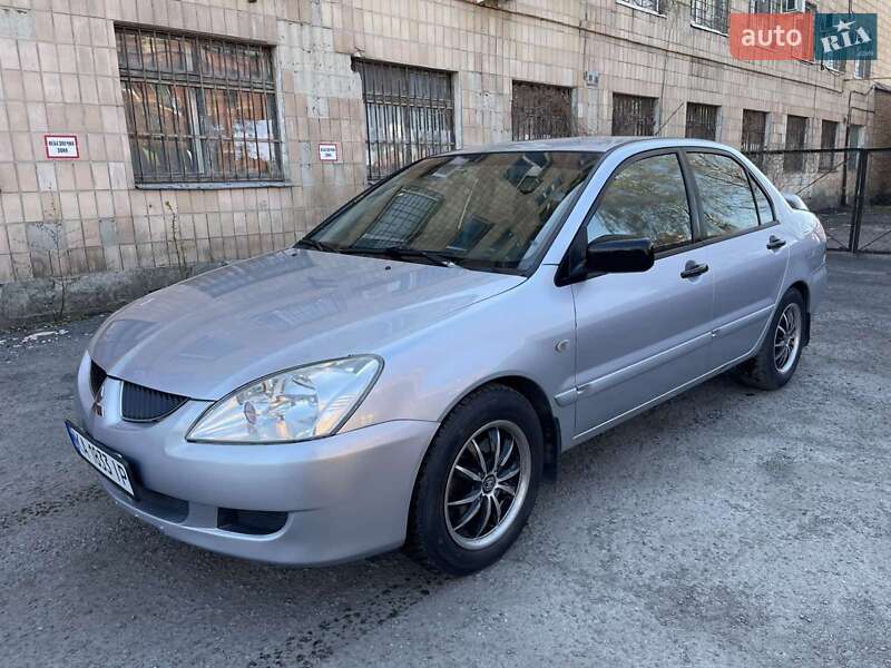 Mitsubishi Lancer (2004)