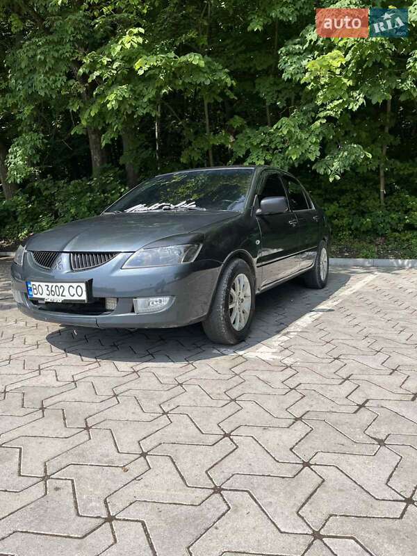 Mitsubishi Lancer (2004)
