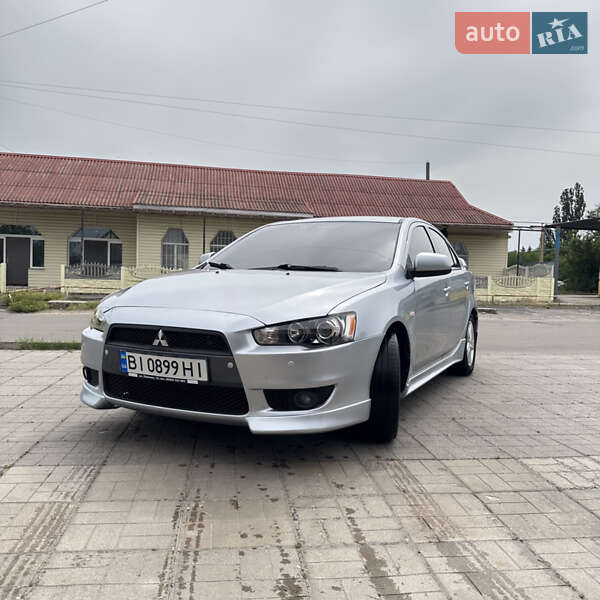 Mitsubishi Lancer (2010)