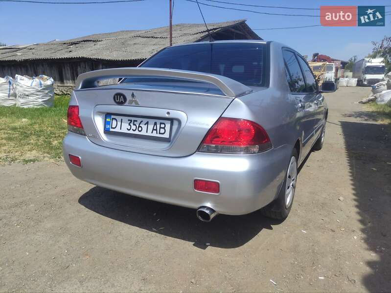 Mitsubishi Lancer (2005)