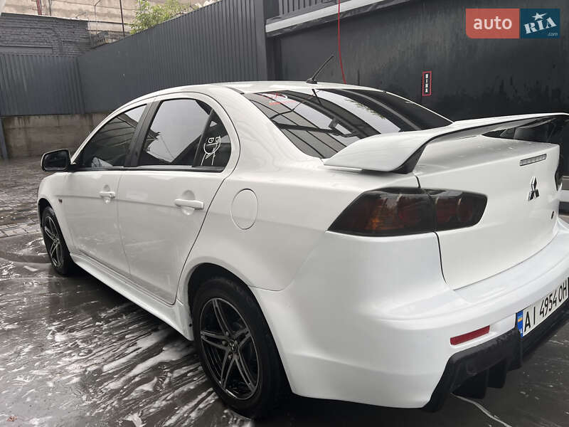 Mitsubishi Lancer (2012)