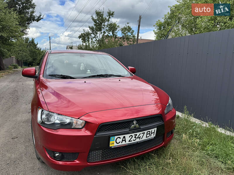 Mitsubishi Lancer (2011)