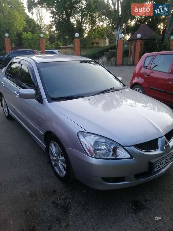 Mitsubishi Lancer (2004)