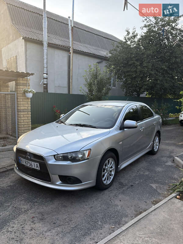 Mitsubishi Lancer (2013)