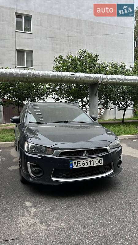 Mitsubishi Lancer (2017)