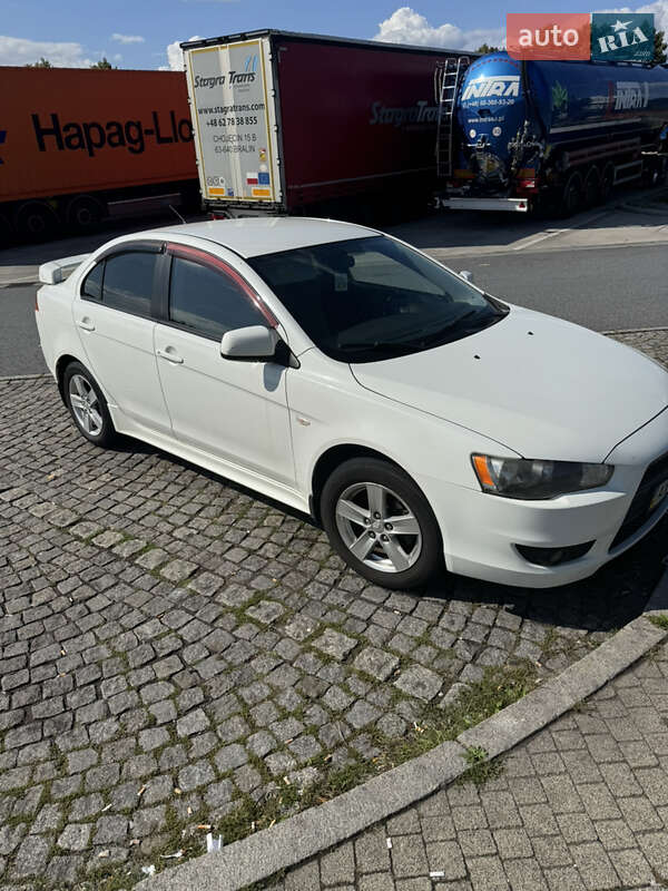 Mitsubishi Lancer (2009)