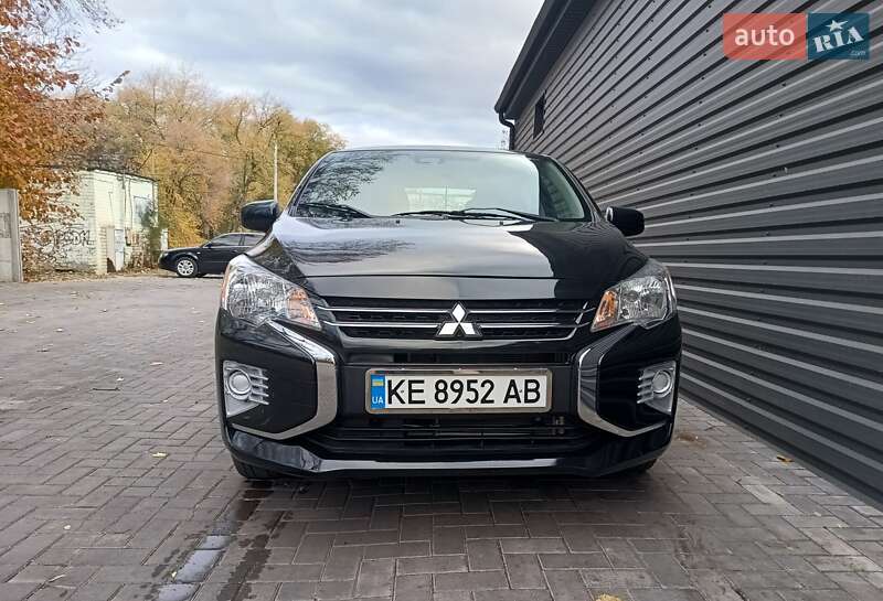 Mitsubishi Mirage (2020)