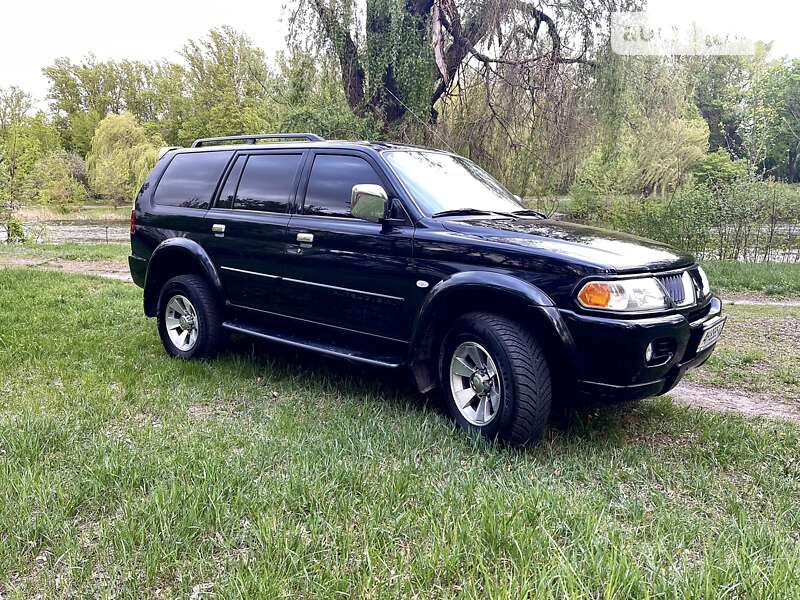 Mitsubishi Nativa (2008)