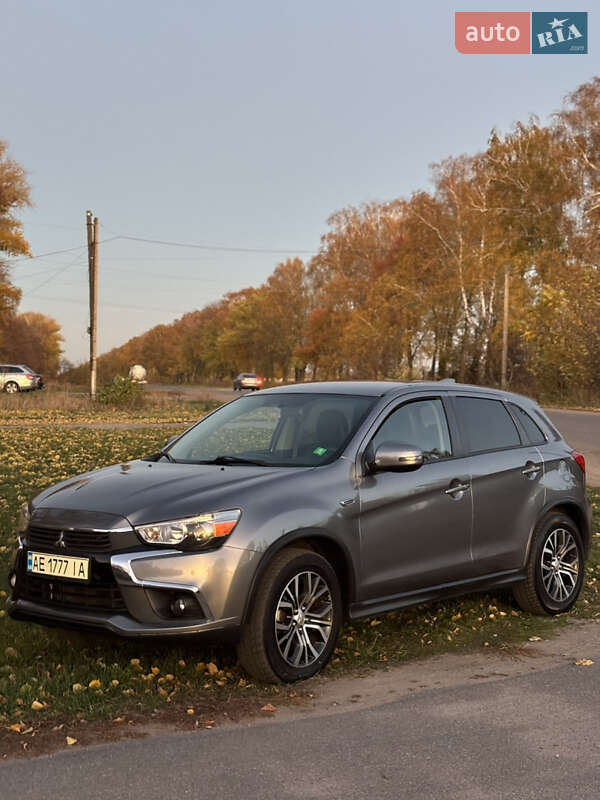 Mitsubishi Outlander sport (2018)