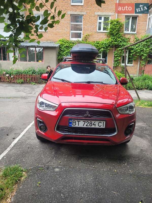 Mitsubishi Outlander sport (2014)