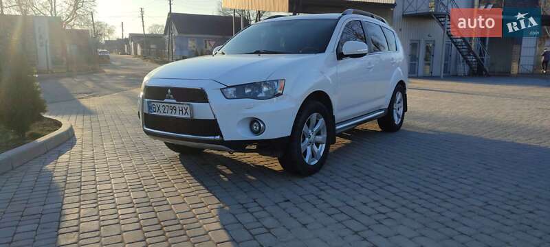 Mitsubishi Outlander xl (2011)