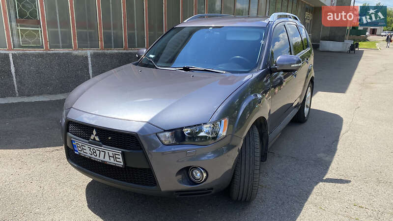 Mitsubishi Outlander xl (2010)