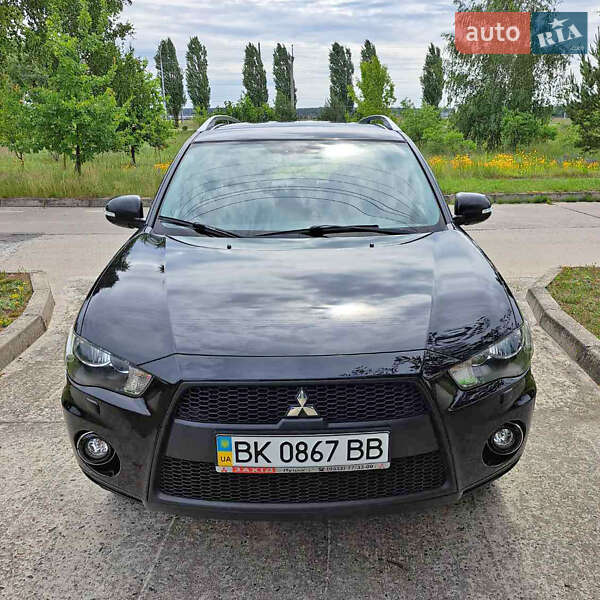 Mitsubishi Outlander xl (2010)
