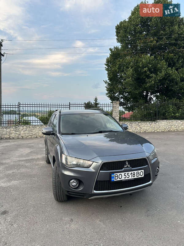Mitsubishi Outlander xl (2011)