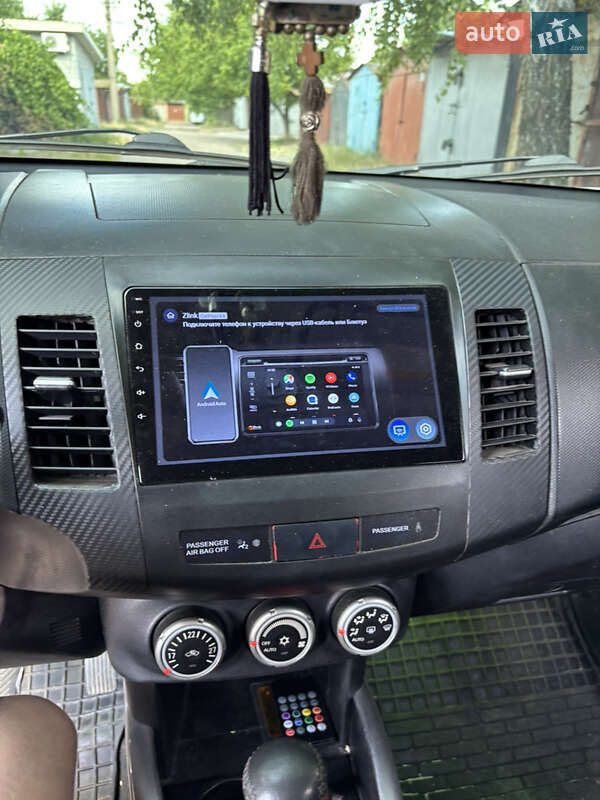 Mitsubishi Outlander xl (2008)