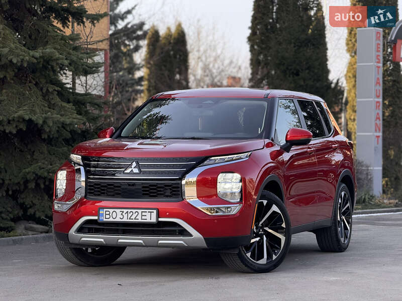 Mitsubishi Outlander (2021)