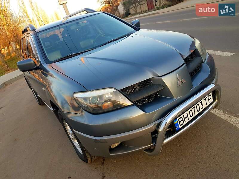 Mitsubishi Outlander (2003)