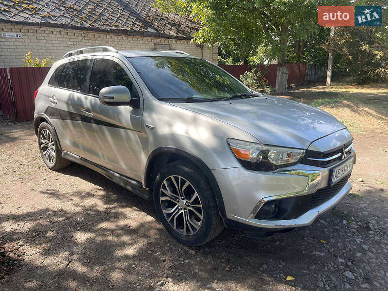 Mitsubishi Outlander (2018)