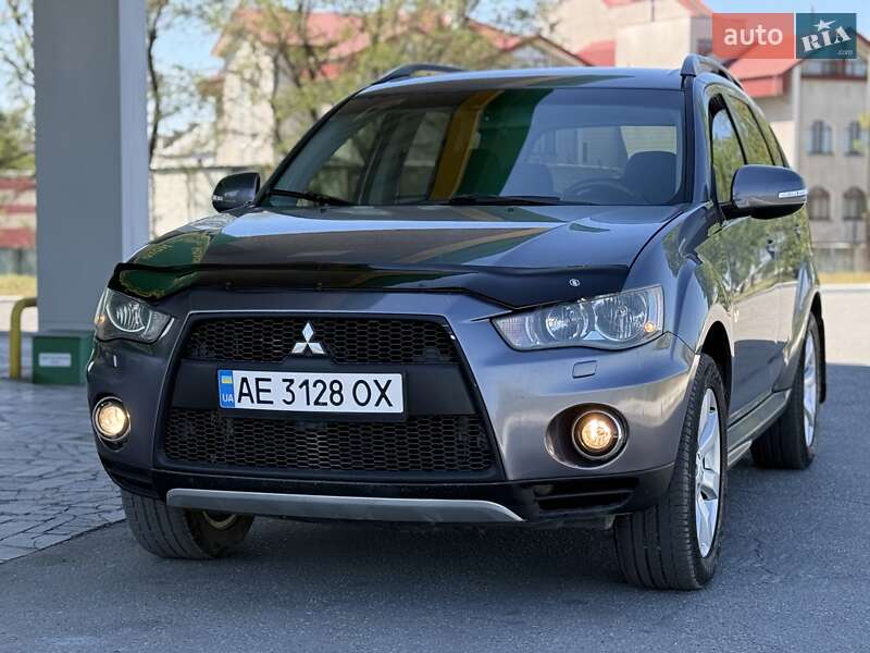 Mitsubishi Outlander (2012)