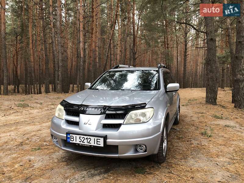Mitsubishi Outlander (2007)