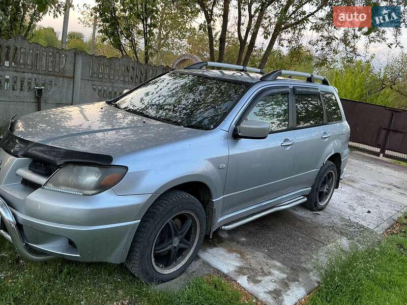 Mitsubishi Outlander (2003)
