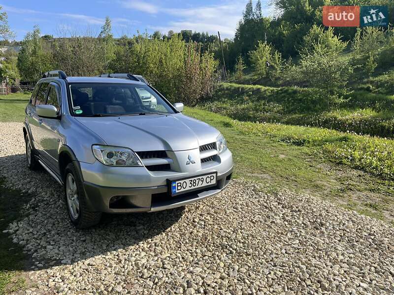 Mitsubishi Outlander (2006)