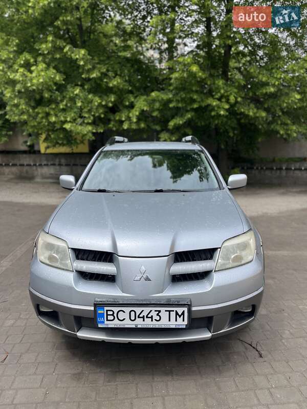 Mitsubishi Outlander (2006)
