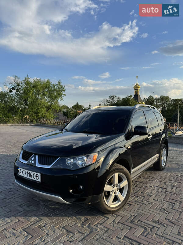 Mitsubishi Outlander (2008)