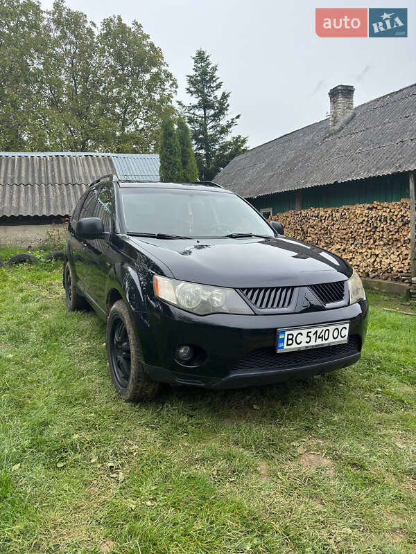 Mitsubishi Outlander (2008)