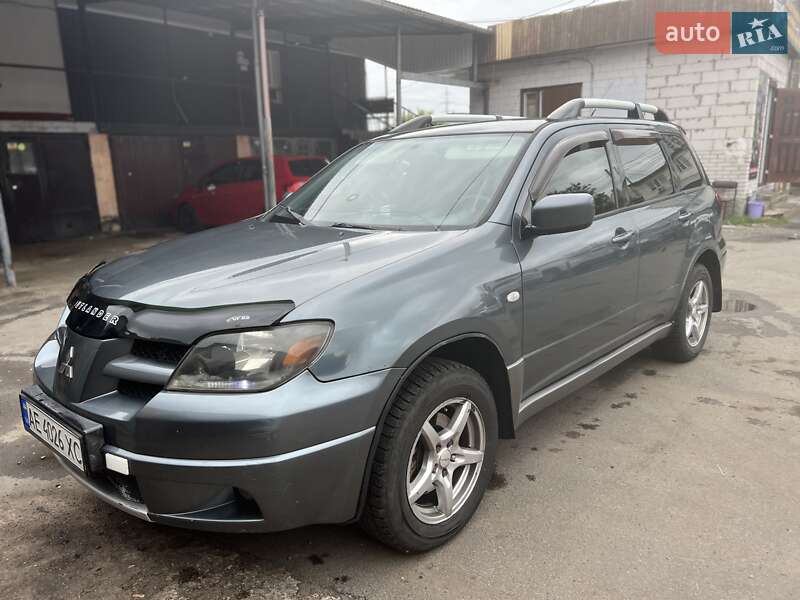 Mitsubishi Outlander (2004)