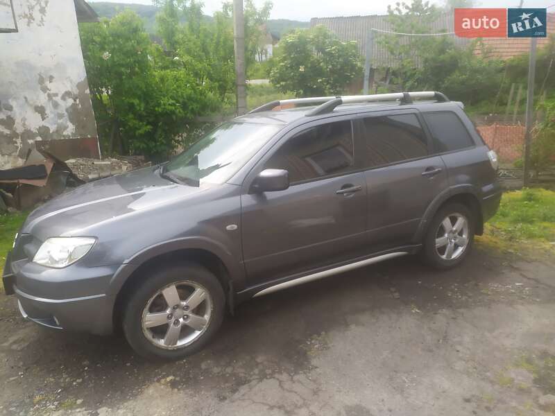 Mitsubishi Outlander (2008)