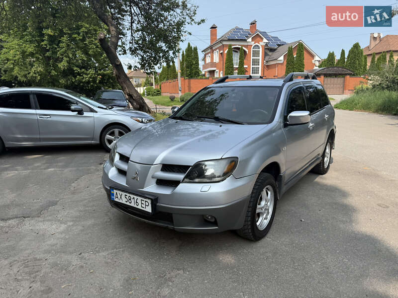 Mitsubishi Outlander (2003)