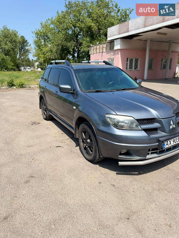 Mitsubishi Outlander (2004)