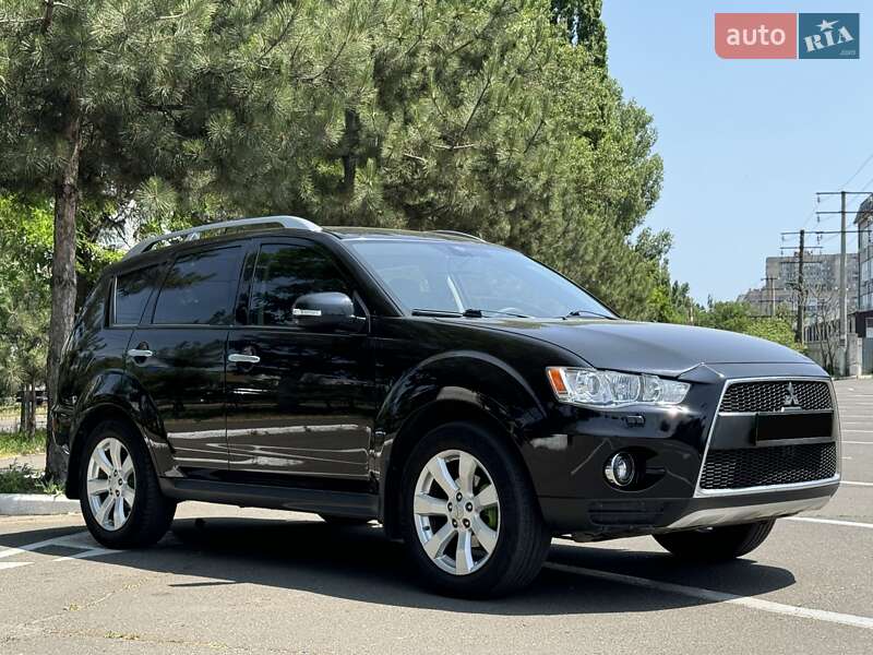 Mitsubishi Outlander (2010)