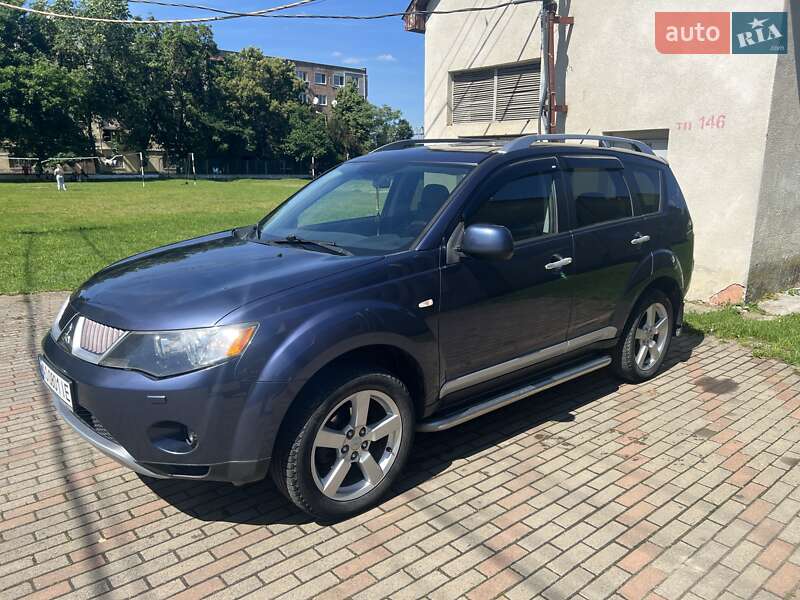Mitsubishi Outlander (2008)