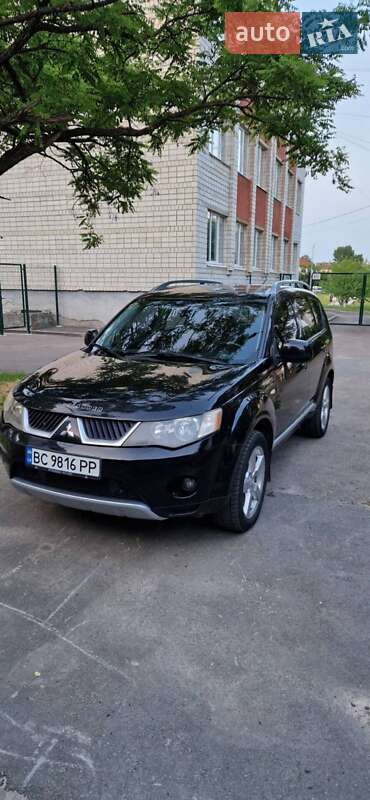 Mitsubishi Outlander (2007)