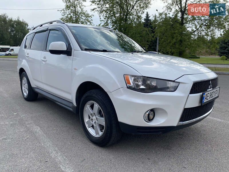 Mitsubishi Outlander (2010)