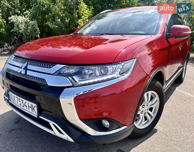 Mitsubishi Outlander (2018)