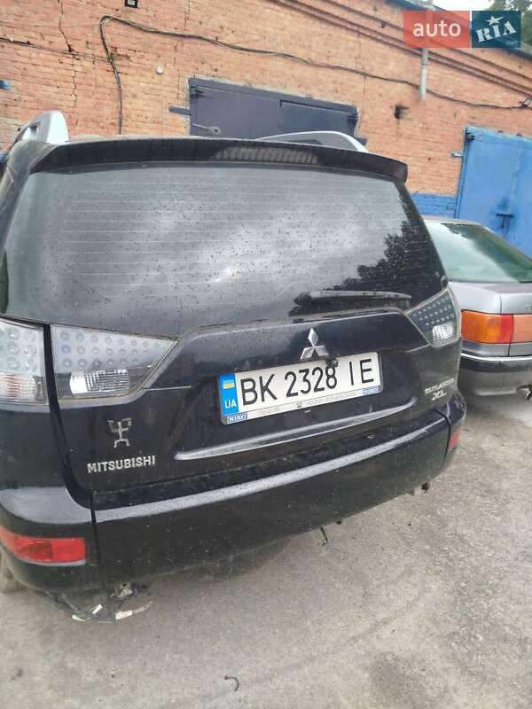 Mitsubishi Outlander (2007)
