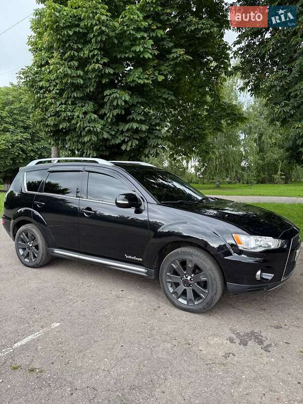 Mitsubishi Outlander (2010)