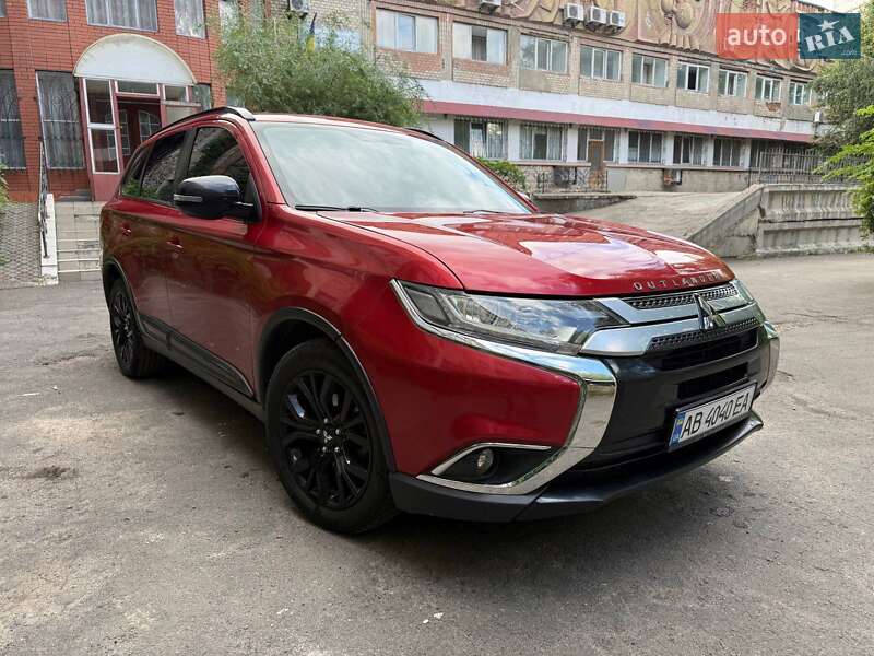 Mitsubishi Outlander (2017)